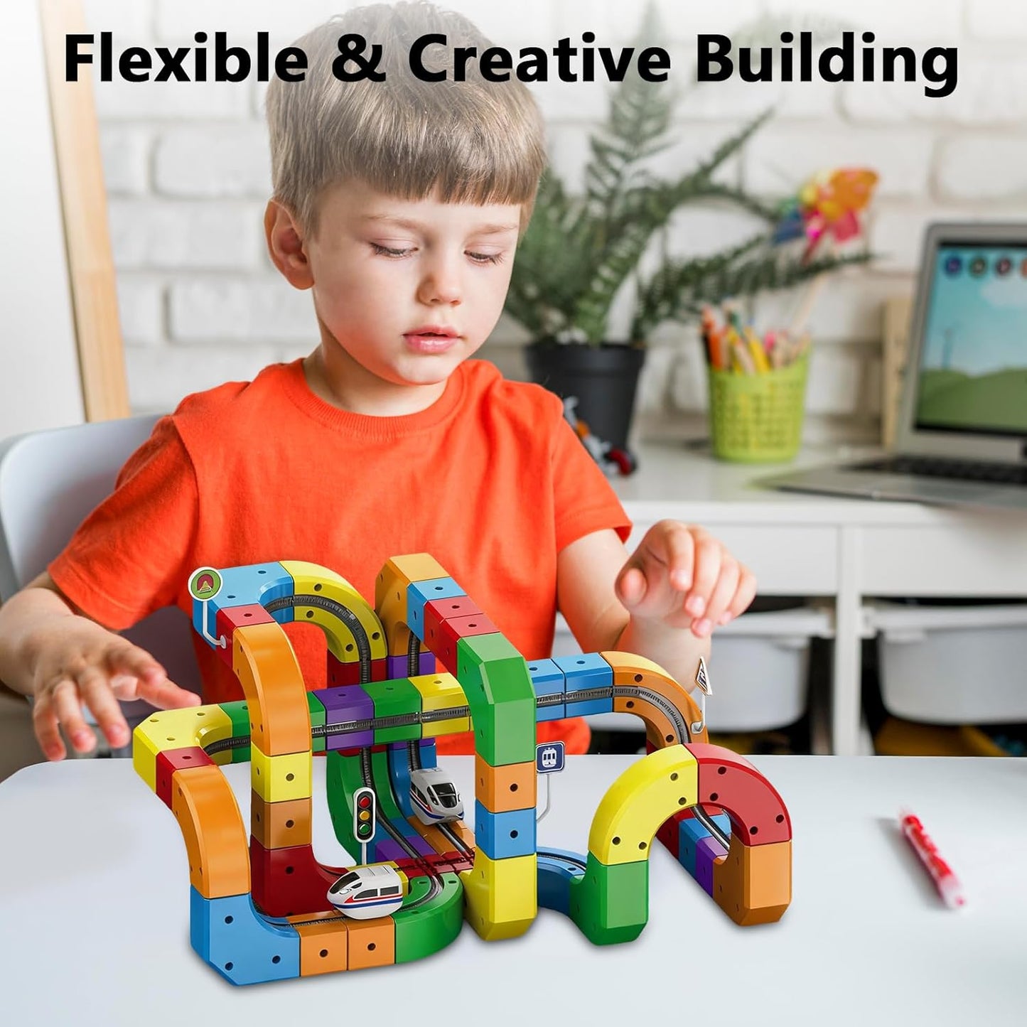 Creative Train Adventure Set™